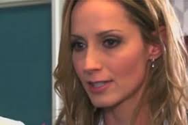 Chely Wright Talks To Gay Teens On 'Nate Berkus'