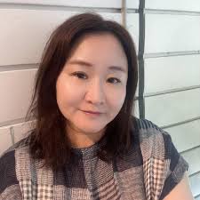 Lin LI Hsia updated her profile picture.