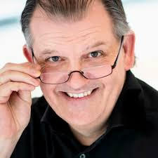 Mitarbeitende von SHERA Werkstoff-Technologie GmbH