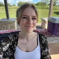 Brooke Willardson's Instagram, Twitter & Facebook