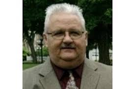 Donald Greis's Instagram, Twitter & Facebook