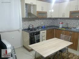 Dai̇remi̇z resi̇mlerde de görüldüğü gibi tarsu avm 'ni̇n tam önünde olup 4 katli dalaman hürriyet mahallesi mevkiinde 2+1 kiralık daire. For Rent Flat Tarsuavm Yakini Dayali Doseli Sifir 2 1 Esyali Kiralik Daire At Sahibinden Com 193853944