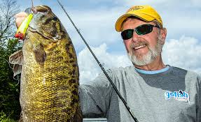 Lindner's angling edge, with hosts al, james and dan lindner, along with jeremy smith and dave csanda, helps you find and catch more and bigger fish. Lindner S Fishing Edge