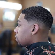 Elle est remplacée par des options. Epingle Sur Cheveux Courts Homme