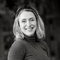 Molly Logan's Instagram, Twitter & Facebook