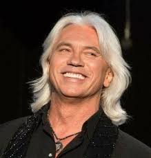 I like the peace and happiness in his eyes. Miss ya! 🥹