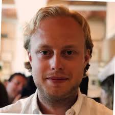 Leuk om samen met Veronique Estié in gesprek te gaan over het overbieden op  de woningmarkt in Amsterdam. Heb je vragen over (over)bieden? Stuur me  gerust een berichtje! Of bekijk het platform