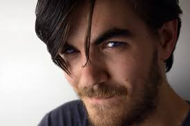 Rising Stars: Meet Thomas Burns Scully