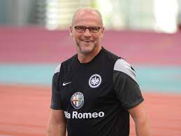 Wenn die roten morgen ins einwöchige trainingslager in die trotz abstiegskampf, schaaf will die jungen sehen! Eintracht Frankfurt Trainer Thomas Schaaf Will Mutige Mannschaft Sehen Fussball
