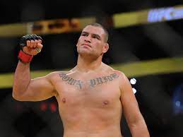 Watch: Cain Velasquez Returns To American Kickboxing Academy, Coaches Usman  Nurmagomedov - MMA News