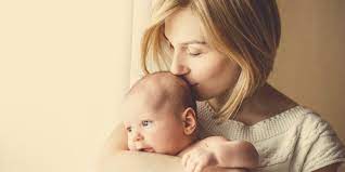 Si vous n'allaitez pas, l'ovulation peut avoir lieu entre le 15 ème et le. Retour De Couches Tout Savoir Sur Le Retour Des Regles Apres L Accouchement Femme Actuelle Le Mag