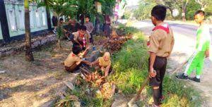 May 31, 2021 · sementara di sisi kiri pengantin wanita, pria mengenakan batik. Sdn 01 Sumber Makmur Galakkan Gotong Royong Jumat Bersih Cahaya Lampung