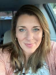 Let's talk setting products. Today was “Dress like your favorite Seuss  character” day & our little cat in the hat had to have a nose & whiskers.  🐱 I used Seint cream