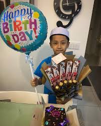 Menerusi perkahwinan terdahulu, fitri dikurniakan seorang anak perempuan yang kini berusia 16 tahun. Fitri Haris Happy Birthday Anakanda Qhalish Rayyan Adam Semoga Menjadi Anak Yang Soleh Dan Di Panjangkan Umur Selalu Amin Ya Robb Belajaq Rajin2 Na Dapat Hadiah Dari Sapo