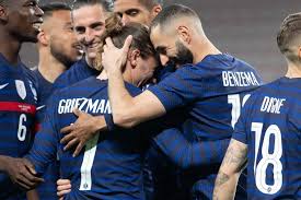 372 resultaten voor 'frankrijk voetbal'. Benzema Waarschuwt Ek Concurrentie Frankrijk Kan Nog Beter Voetbal International