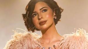 Belinda tiene una 'gemela': Isabela Chávez, la imitadora de la ex de  Christian Nodal