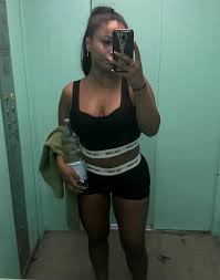 mi ha preso la testa e me lha sbattuta contro un palo -manuela bassani,  in arte la cetacea