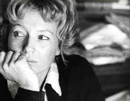 Maraini's work focuses on women's issues, and she has written numerous plays and novels. Ritratti Dacia Maraini Un Simbolo Per Le Nuove Generazioni Paperboy Salerno