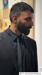 Postcards from my art studio . . 📷 @_luinthesky @diariophdiunabiondafintax  . . . #art #artist #artwork #portrait #ritratto #photoportrait #woman #back  #postcard #creative #artstudio #atelier #photo #painting #drawing  #illustration #picture #photography #