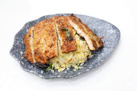 When singaporeans just want some comfort food, fried rice is one of our top choices as it's seriously satisfying and easy to eat. King Of Fried Rice Mala Pork Chop Fried Rice At Golden Mile Tower Islandwide Delivery 5 Fee Nett Danielfooddiary Com