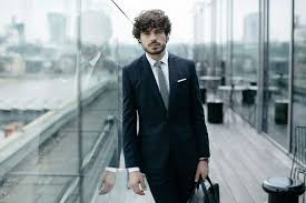 Comment choisir son costume ? Quel Costume Choisir Pour Aller Travailler Faubourg Saint Sulpice