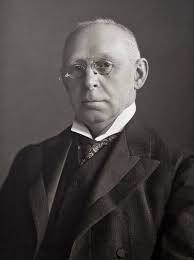 Landed families of Britain and Ireland: August 2020