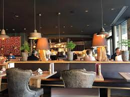 Modern Alpine Chic At The Hotel Valsana In Arosa Restaurant Interieur Modern Hotels