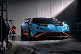 Lamborghini celebrates the 105th anniversary of the birth of ferruccio lamborghini. Von Der Rennstrecke Auf Die Strasse Der Neue Lamborghini Huracan Sto
