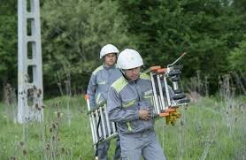 Distributie oltenia aduce energia in viata a peste 3 milioane de oameni inca din 2005.ne transformam continuu pentru a va sustine planurile de viitor.site. DistribuÈie Oltenia LucrÄri De Prevenire A Avariilor La ReÈeaua Profit Ro