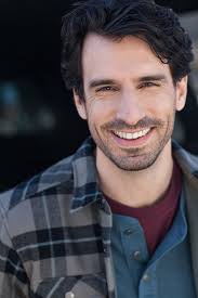 Chris Schenk's Instagram, Twitter & Facebook