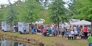 Panzer und hubschrauber sind im einsatz. Erftstadt Lechenich Petrus Ist Ein Guter Freund Der Lnz Promenadenfest Erfreute Sich Grosser Beliebtheit Rheinische Anzeigenblaetter De