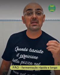 Pão com fermentação rápida ou longa?, Isso muda o pão e os tempos de  trabalho, tenha claro essas definições para não se perder. As medidas de  fermento e tempos do vídeo são apenas indicativas, podendo ...