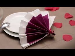 Pliage serviette papillon 2 couleurs inspirations avec. Pliage De Serviettes En Papier Eventail Labelleadresse Com Pliage Serviette Papier Pliage Serviette Serviette Papier