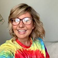 Ann Heap's Instagram, Twitter & Facebook