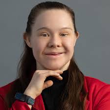 We are proud to present Loyalist alumna Nicole Flynn with the Hugh P.  O'Neil Outstanding Alumni Award for 2025. As an author, professional  speaker, and photographer, Nicole is a passionate advocate for