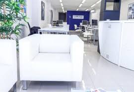 Venta y alquiler de viviendas y locales en málaga. La Casa Agencia Inmobiliaria Barcelona Guia33