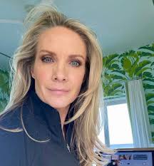 Dana Perino's morning greeting and responses