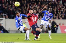 Comparé au maitre zinedine zidane après ses deux buts inscrits lors de sa première sélection face à l'ukraine, marvin martin est sollicité de toutes parts. Losc La Resurrection De Marvin Martin