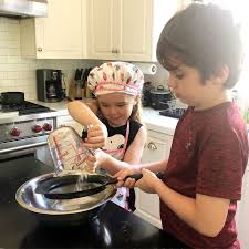 Dating in the kitchen season 1 complete. Stars Staying Busy In The Kitchen Amid Coronavirus Photos