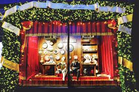 Another christmas decoration that is necessary if you are the christmas host this year is the christmas centerpiece is definitely an important decoration if you are hosting christmas dinner. Dolce Gabbana On Twitter Dolce Gabbana And Harrods Christmas Has Officially Begun Visit Harrods To Discover The Exclusive Collection Dgharrods Dgloveslondon Https T Co Ey6b4qsrcd