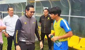 Ketiadaan wan kuzain di sukan sea dirasai kecewa oleh datuk kim swee. Wan Kuzri Wan Kuzain S Minister Brother Wan Fayhsal I Was More Of A Rugby Player Goal Com