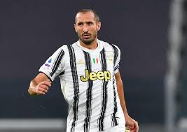 Get the latest soccer news on giorgio chiellini. Juventus Il Rinnovo Di Chiellini Nel 2021 Un Anno Di Contratto O Futuro Da Dirigente