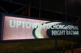 Akhirnya jumpa blog ni & tertera nombor telefon yg buat. Uptown Puchong Night Bazaar Moden Dan Hipster
