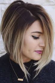 Carre Plongeant Degrade Sur Un Ombre Hair Coiffure Carre Plongeant Cheveux Courts Carre Coupe Cheveux Carre Plongeant