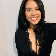 Alicia Parton's Instagram, Twitter & Facebook