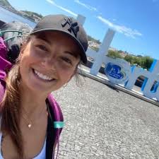 Linda Caporale's Instagram, Twitter & Facebook