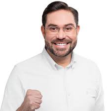 Masaguara tiene un futuro lleno de oportunidades. Junto a nuestro  coordinador en Intibucá Rumy Bueso y Oduber Ruiz, precandidato a alcalde,  me comprometo a trabajar incansablemente por el bienestar de su gente.