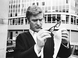 This was the second time i had happened so i wasn't particularly happy, nor was i fond of having to spend another £100. Michael Caine The Hero Who Wear Glasses Agnes Select