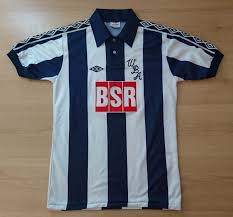 West brom were kitted out in their navy and white stripes, with white shorts, while the visitors sported their home strip which consists of a white shirt and navy shorts. West Bromwich Albion Home Football Shirt 1981 1982 Sponsored By Bsr