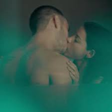 Oscuro deseo es la nueva serie de netflix en la que participa maite perroni y alejandro speitzer y así reaccionaron en redes a las escenas del actor. Netflix Alex Speitzer Se Desnuda En Oscuro Deseo El Sexythriller Que Es Tendencia Videos Cheka Peru21